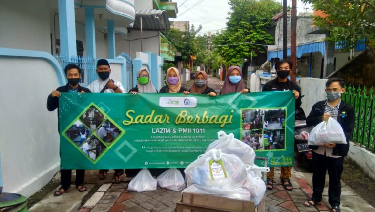 Sadar Berbagi, PMII Sepuluh Nopember Bagi Donasi untuk Warga Terdampak Covid-19