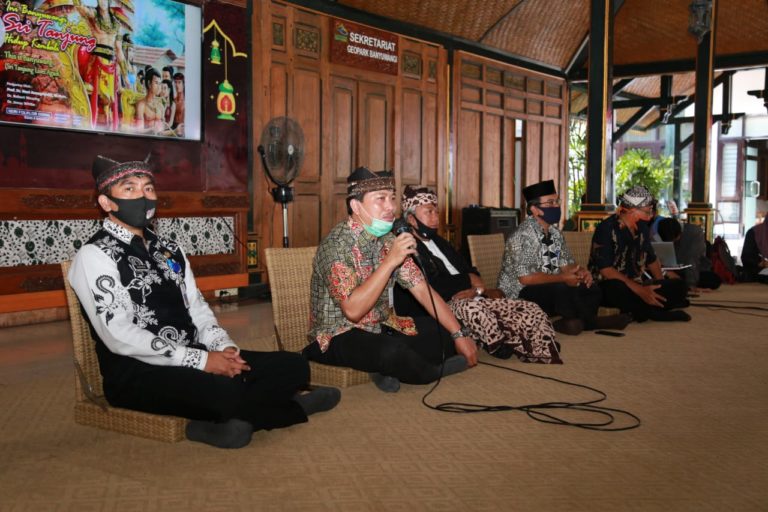 Pemerintah Banyuwangi Gelar FGD Pemajuan Kebudayaan dengan Launching Buku "Sri Tanjung Hidup Kembali" (Beritabaro.co/Rizal Kurniawan)
