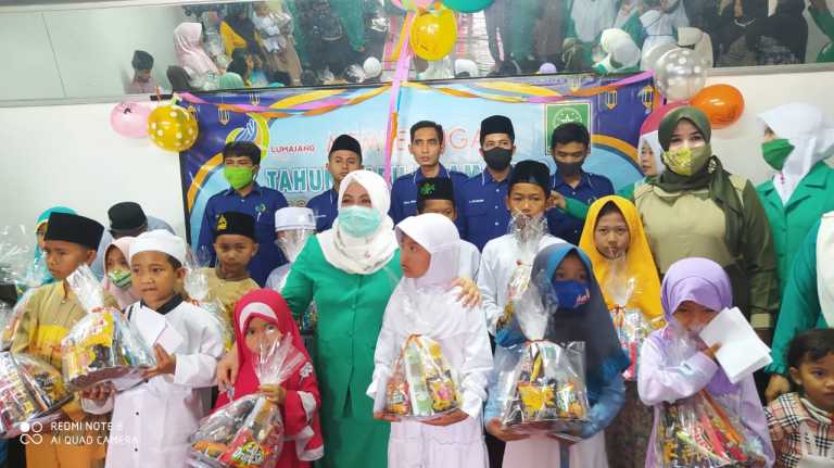 Lumajang Idea Bersama Fatayat NU Gelar Doa Bersama dan Santunan Anak Yatim