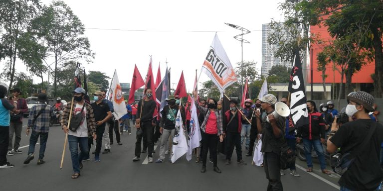Mimbar Rakyat Cabut Omnibus Law (Foto: Beritabaru/Ulfatus Soimah)