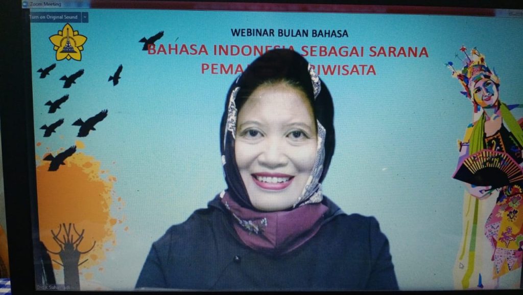 Pembicara Webinar Peringatan Bulan Bahasa, Prof. Dr. Novi Anoegrajekti, M.Hum dari Universitas Negeri Jakarta