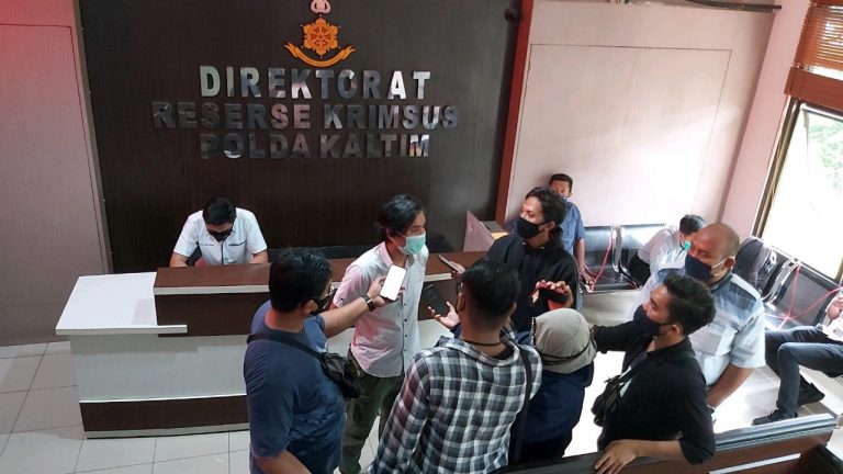 39 Anak Tewas di Lubang Tambang, Jatam Kaltim Gandeng LBH Samarinda Lapor ke Polda