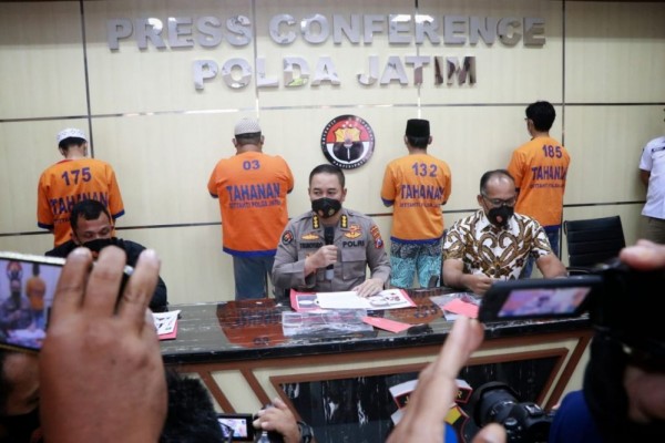 Ancam Menko Polhukam Mahfud MD, Empat Orang Ditangkap Polda Jatim. (Foto: Beritabaru.co/ Istimewa)