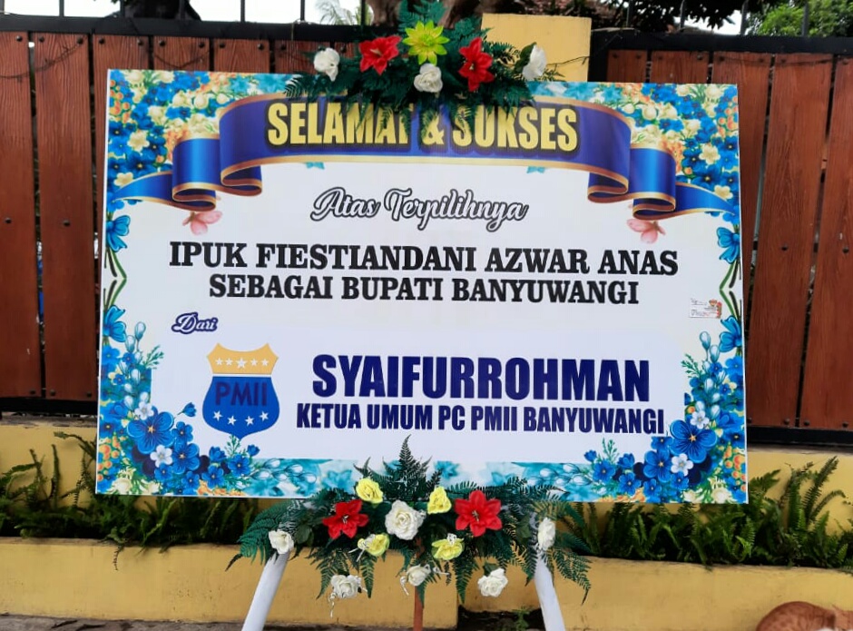 PMII Banyuwangi Beri Karangan Bunga Ucapan Selamat dan Sukses kepada Ipuk Fiestiandani Azwar Anas