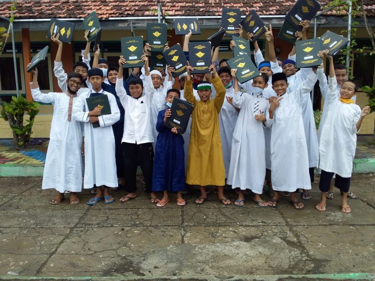 Cerita Siswa Kelas 8 Mts Al Irsyad Al Islamiyyah Bondowoso, Berhasil Menghafal Al Qur'an 30 Juz