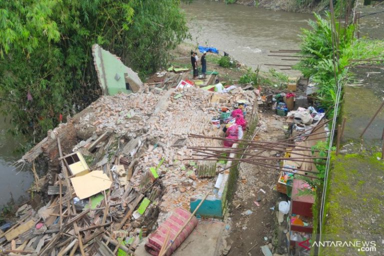 Sungai Bedadung Jember Meluap, 7 Kecamatan Terendam Banjir