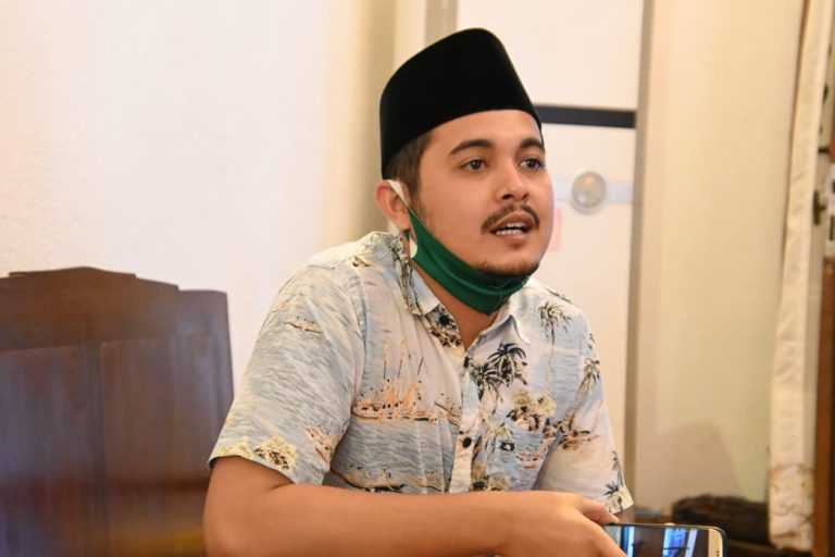 Cyber Ansor Jatim Sebut Permadi Arya atau Abu Janda Tak Jelas Asal Usulnya