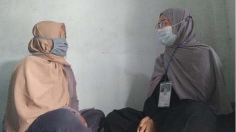 Mahasiswa KKN Unej Buat Inovasi Masker dari Kulit Pisang