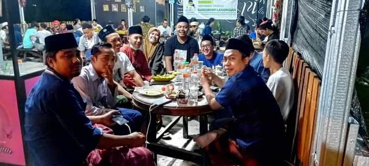 Gusdurian Lamongan Ngopi Bahas Gerakan Tradisi Gusdurian