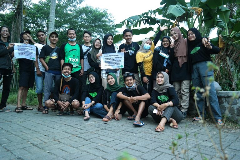Green Nusantara dan Lebah Muda. (Foto: Beritabaru.co)