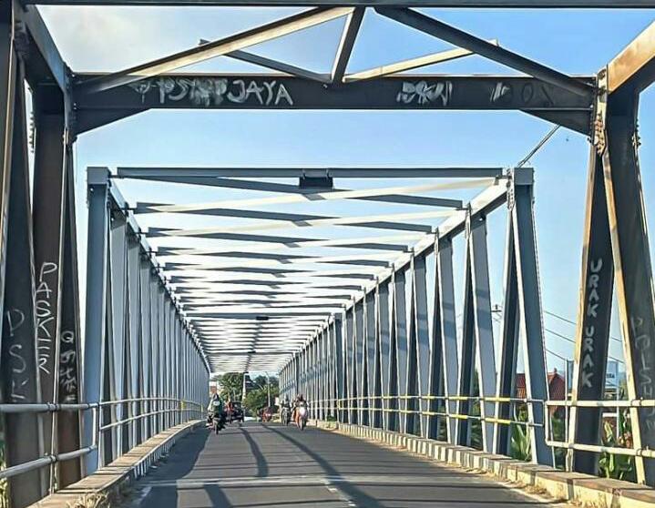 Warga Lamongan Protes Jembatan Diabaikan, PU Binamarga: Tak Ada Dana