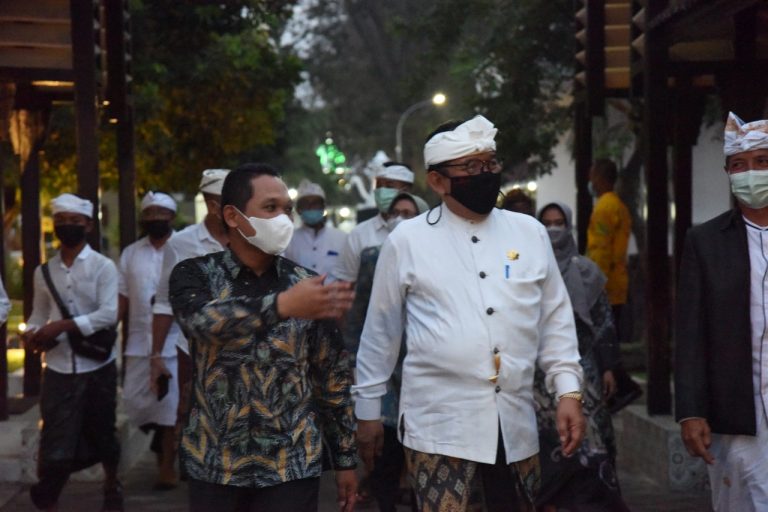 Wagub Bali Silaturahmi Dengan Pemkab Lumajang Terkait Upacara Piodalan