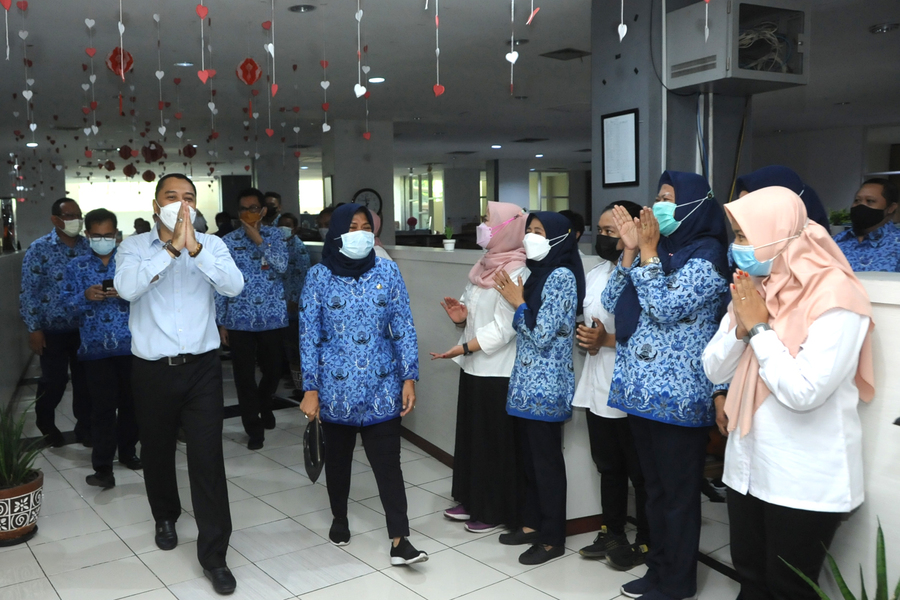 Pasca Libur Lebaran, Wali Kota Surabaya Eri Cahyadi Silaturahmi ke OPD Hingga Kelurahan
