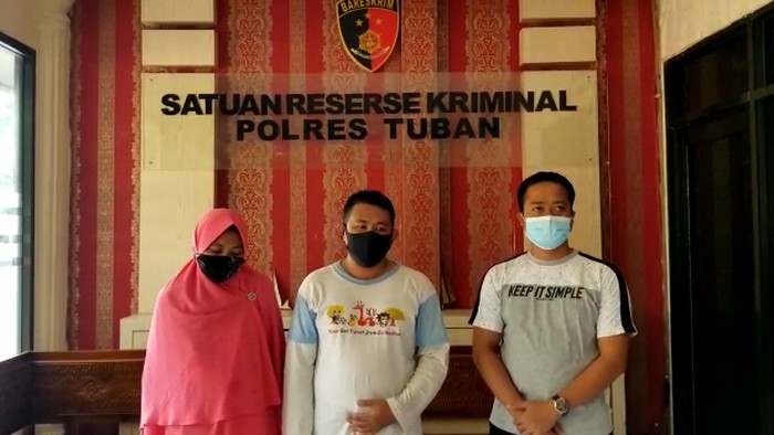 Polisi Amankan RS yang Tawarkan Kaus Mural "Jokowi 404: Not Found"