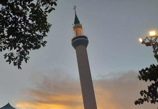 Menara Masjid Al Akbar Surabaya/Foto: Amir Baihaqi/detikcom