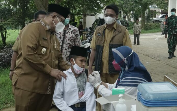 Wabup Bangkalan Pantau Langsung Vaksinasi