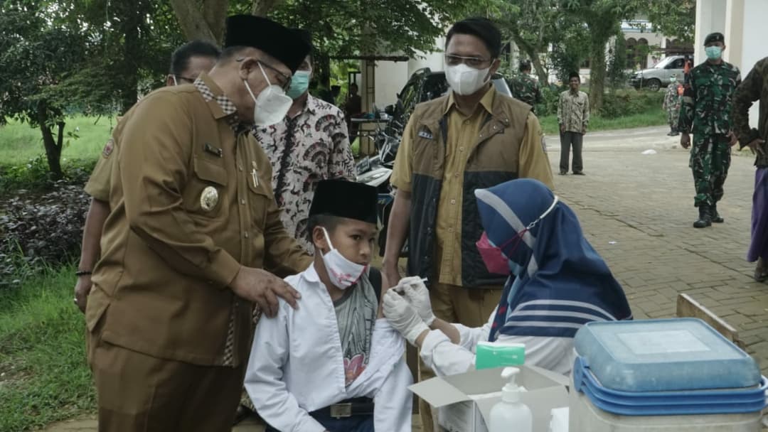Wabup Bangkalan Pantau Langsung Vaksinasi