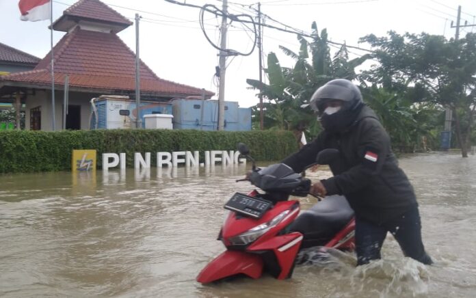 Kali Lemong Terjang Dua Kecamatan