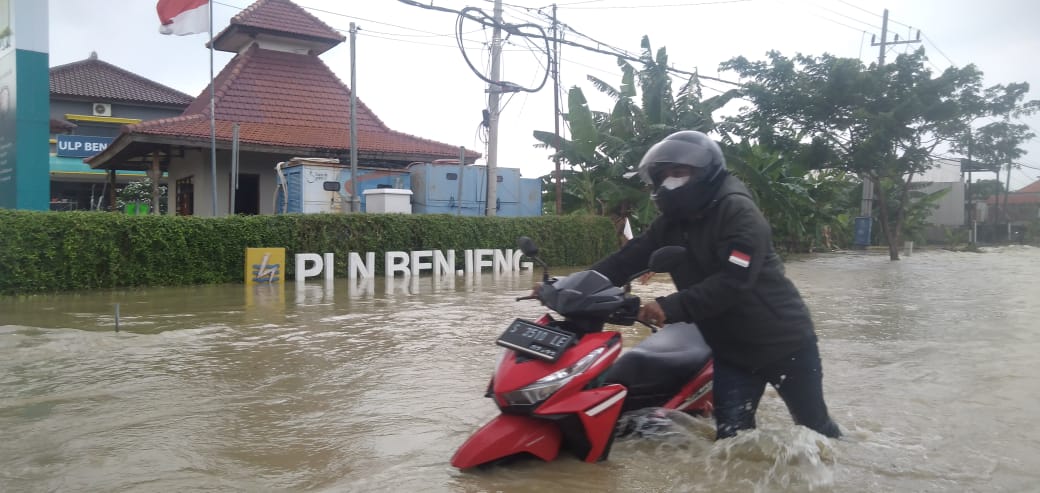 Kali Lemong Terjang Dua Kecamatan