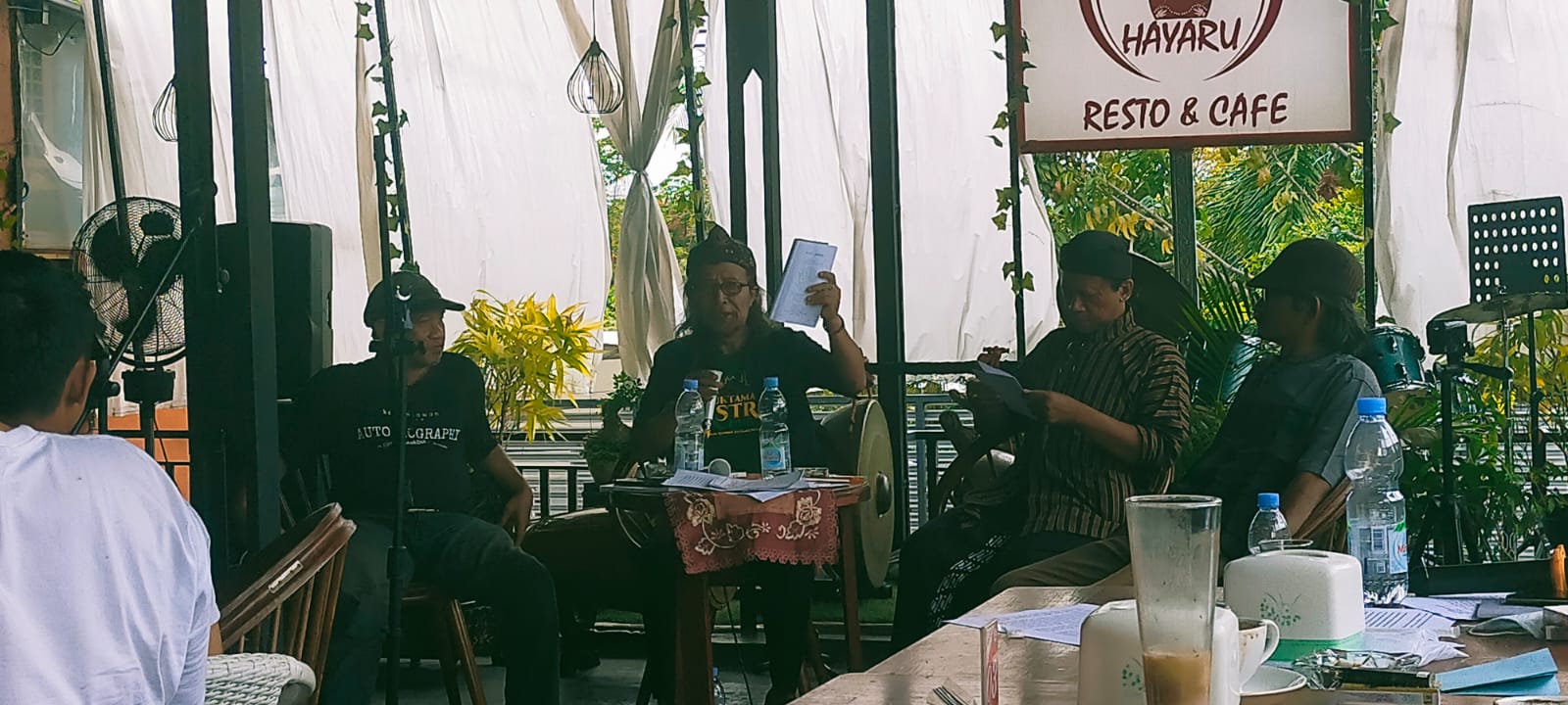 Gampang Prawoto Luncurkan Buku Mabur Saka Swarga