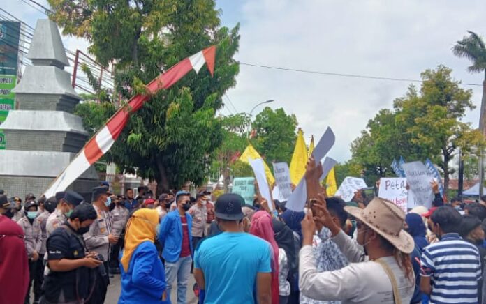 PMII Tuntut Kelangkaan Pupuk di Situbondo