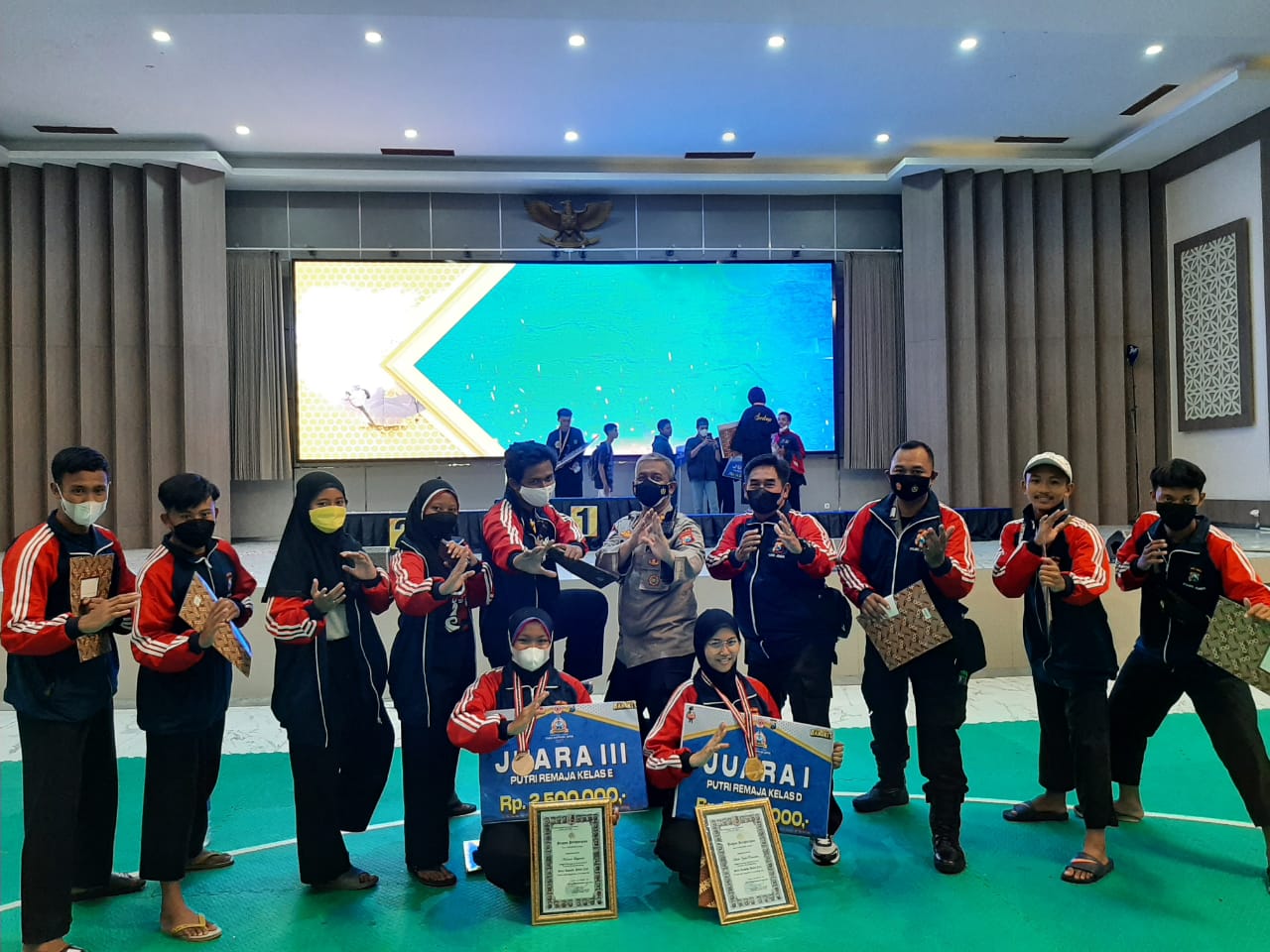 Atlet Polres Jember Sabet Juara 1 Kejuaraan Pencak Silat Kapolda Jatim Cup