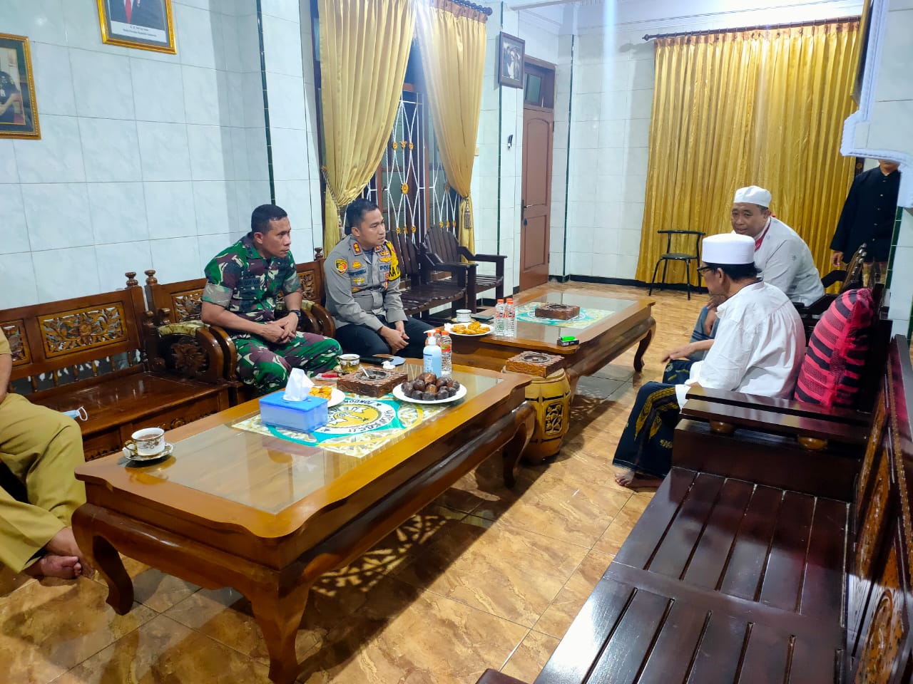 Bangun Empati di Hari Guru Nasional