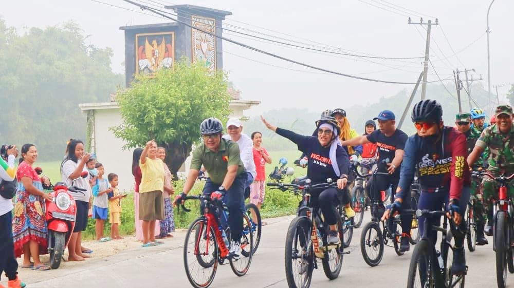 Bupati Anna Gowes Bersama Forkopimda Nikmati Jalan "Nglenyer" Bojonegoro