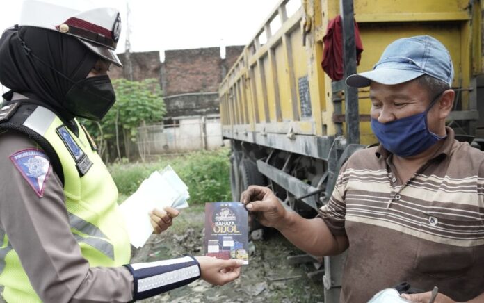 Utamakan Keselamatan, Polres Gresik Gencar Sosialisasi ODOL