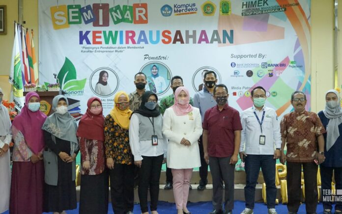 Seminar Kewirausahaan, Dorong Mahasiswa Jadi Entrepreneur Muda