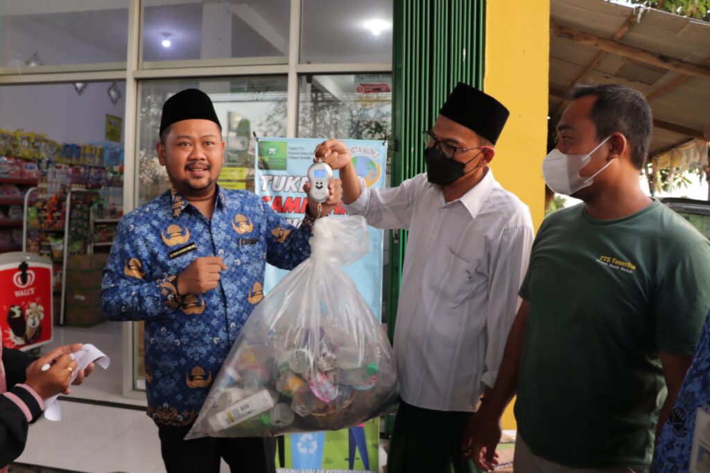 Ayo Bayar Listrik dengan Sampah