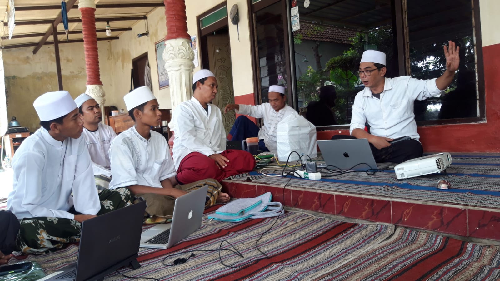 Komunitas Averroes Lakukan Pelatihan Manajemen Live Streaming