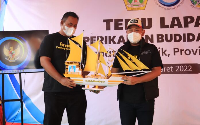 Dirjen Perikanan Budidaya KKP Bersama Bupati Gresik Canangkan Kampung Perikanan Budidaya Desa Pangkah Wetan