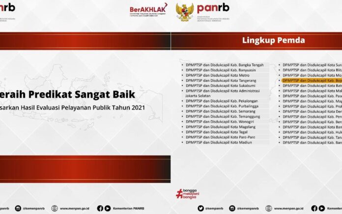 Disdukcapil dan DPMPTSP Bojonegoro Raih Predikat dari Kemenpan RB