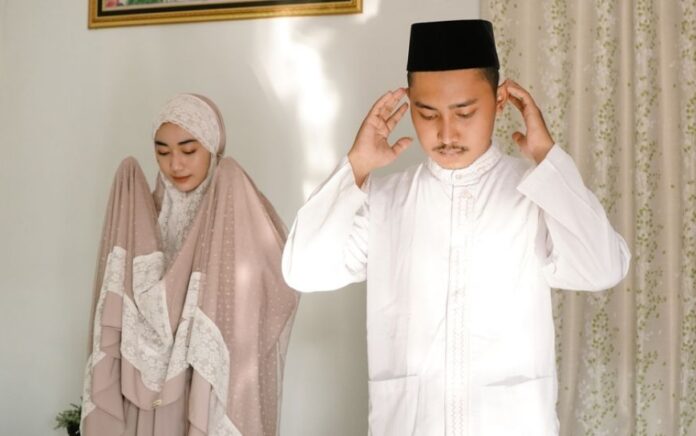 Shalat Tarawih Cepat dan Mudah di Rumah