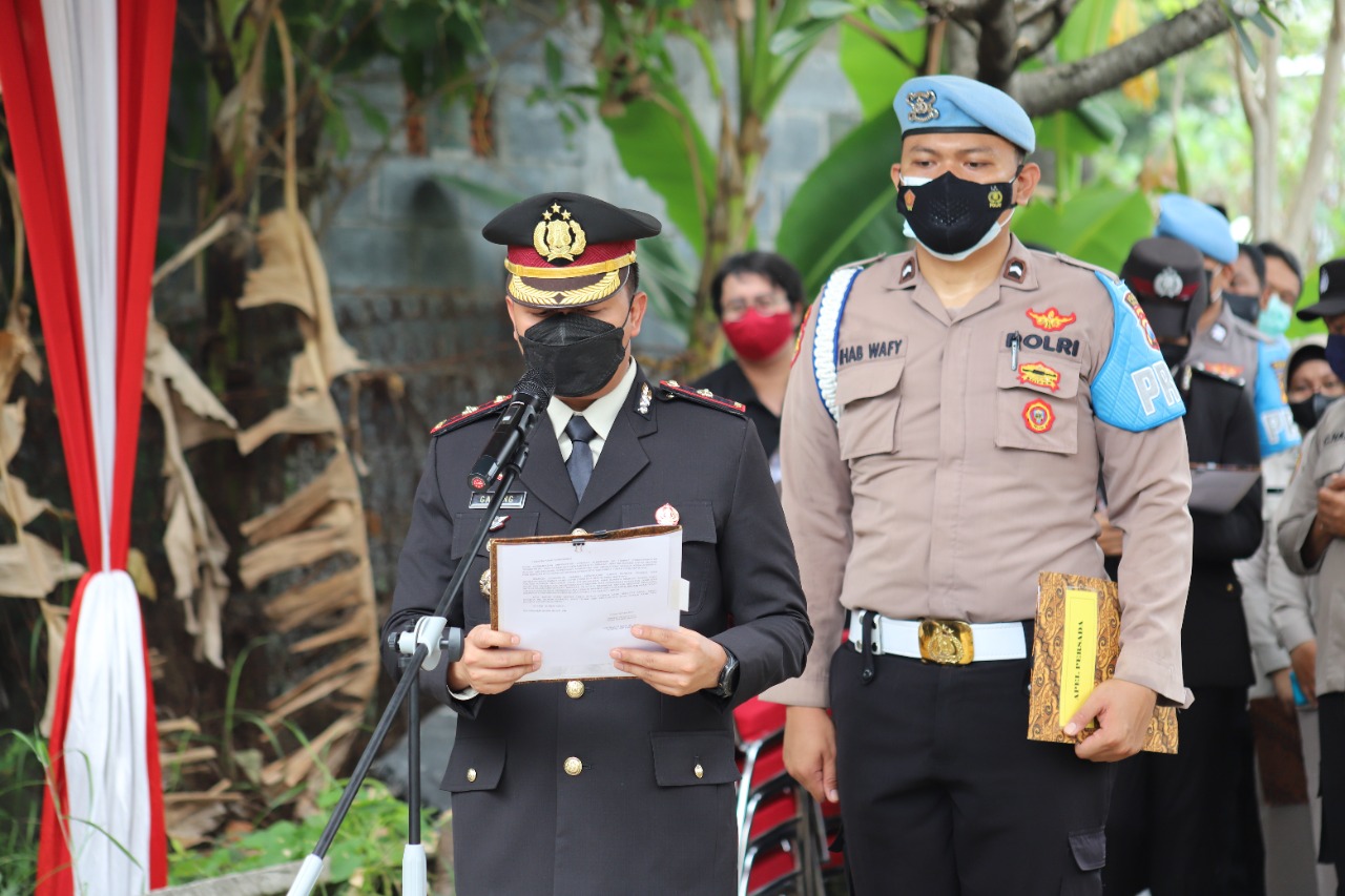 Polres Gresik Beri Penghormatan Terakhir pada Aiptu Jailani