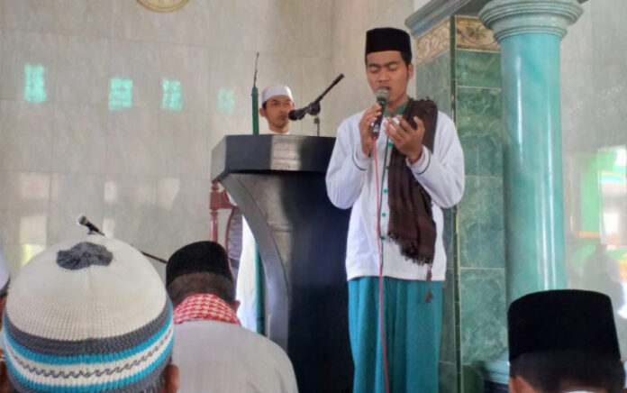 Bacaan Bilal Idul Fitri Lengkap dengan Artinya