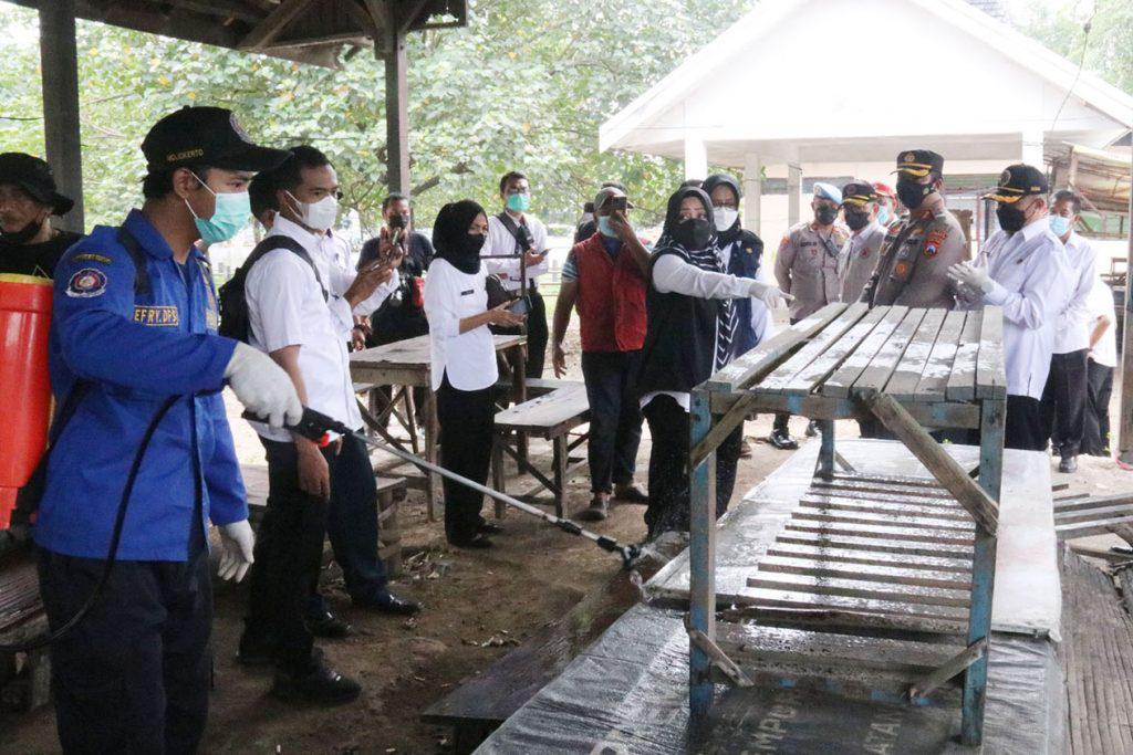 Bupati Mojokerto Tutup Pasar Hewan Sementara Guna Mencegah PMK