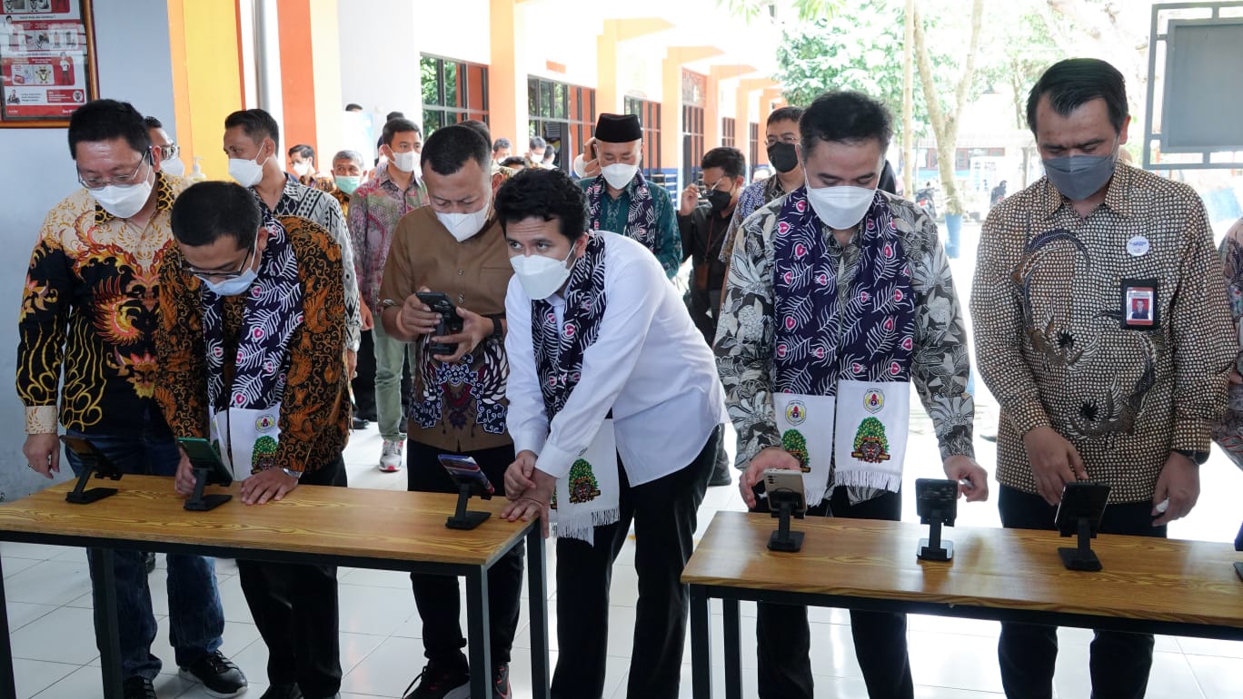 Wagub Jatim Nilai Mobil Listrik Membuka Peluang Baru bagi Pelajar SMK