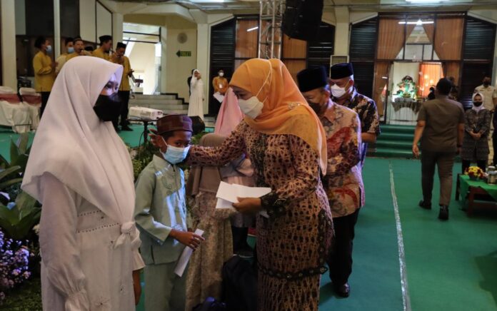 Yayasan Khadijah Menggelar Halalbihalal, Sebagai Alumni Khofifah Hadir