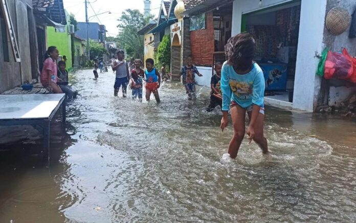 Banjir Rob di Pasuruan Terparah sejak Beberapa Tahun Terakhir