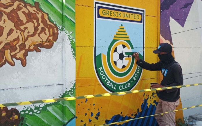 Dukung Gresik United dalam Kuas Mural