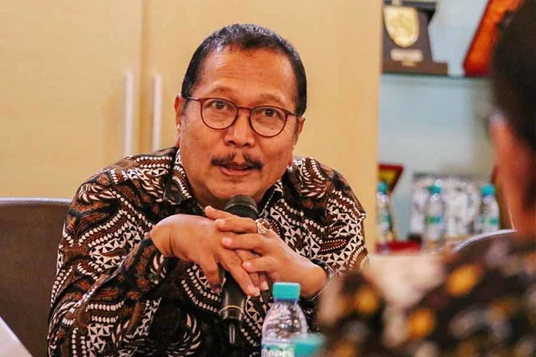 Kebijakan Bekerja di Mana Saja, Begini Tanggapan Pengajar Unair