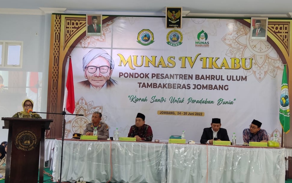 Munas IV IKABU, Nyai Munjidah: Khidmah Alumni kepada Pesantren