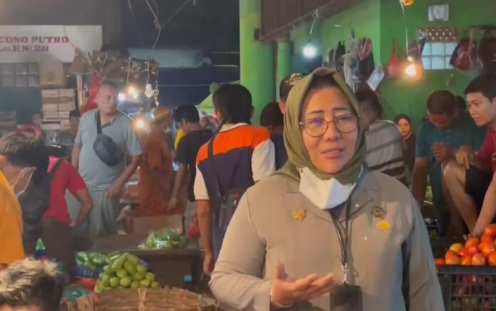 Sidak Bahan Pokok Jelang Idul Adha, Kementan Jamin Harga Cabai Stabil di Pasaran