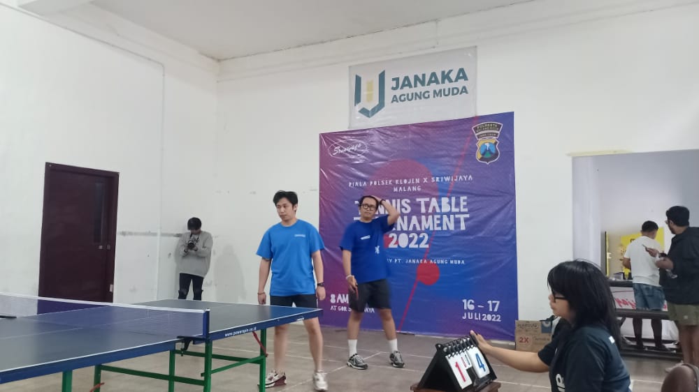 Perkuat Solidaritas, Polsek Klojen dan Sriwijaya Malang Gelar Turnamen Tenis Meja bagi Pelaku Industri Kreatif