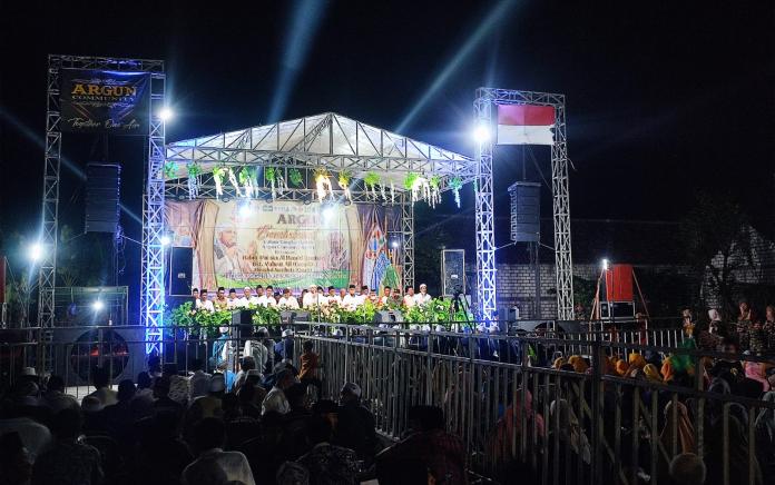 Gema Sholawat Meriahkan Harlah Argun Community ke-VI