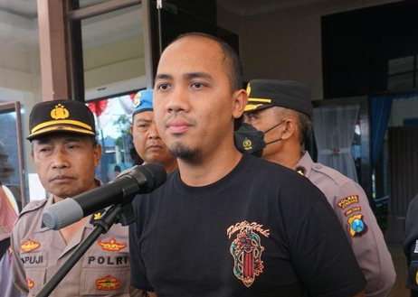 Cerita Polisi Disiram Kopi Panas saat Penangkapan Bechi