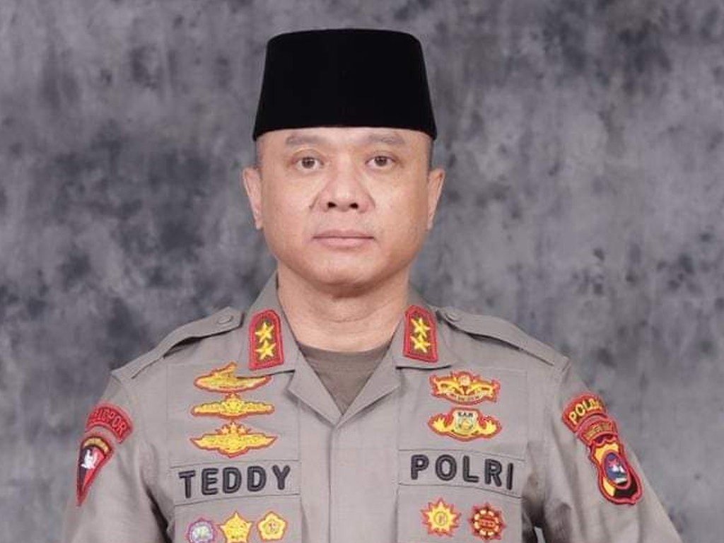 Terungkap! Tes Urine Irjen Teddy Minahasa Hasilnya Positif