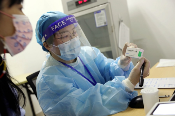 Vaksin Booster COVID-19 Oral Tersedia di Shanghai, China